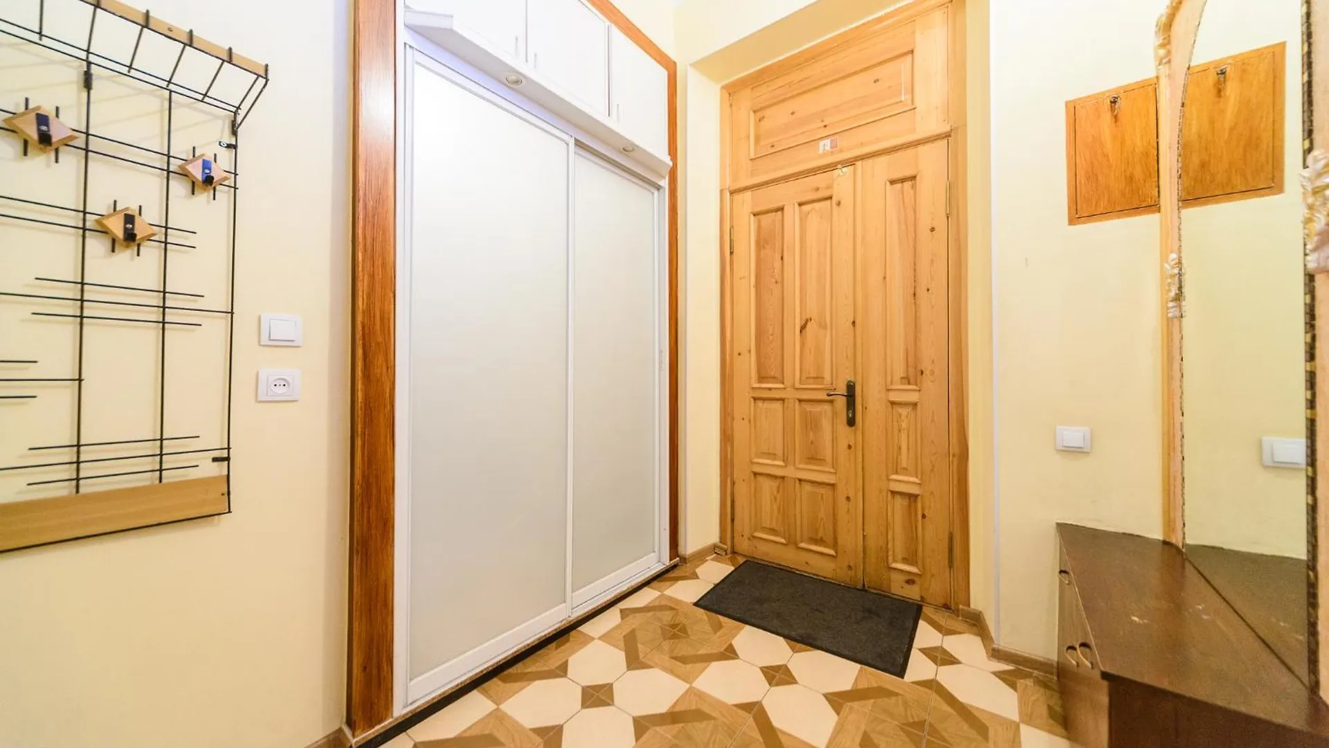 Apartment Near Arena City Kyiv
