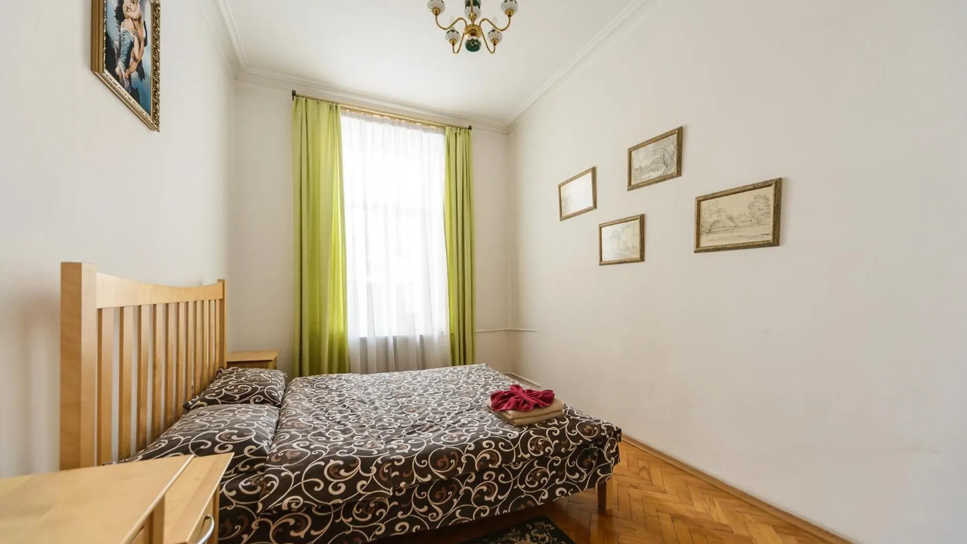 Apartment Near Arena City Kyiv